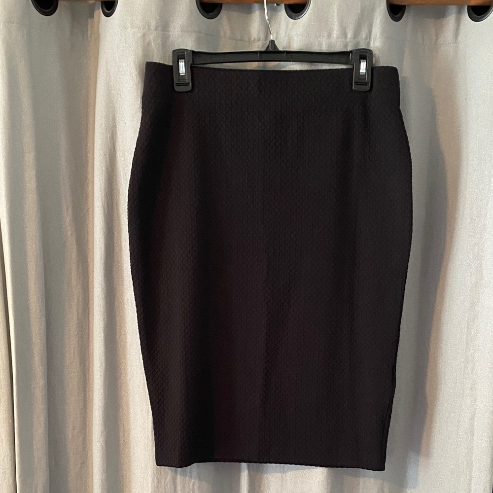 Banana Republic Textured Black Pencil Skirt
